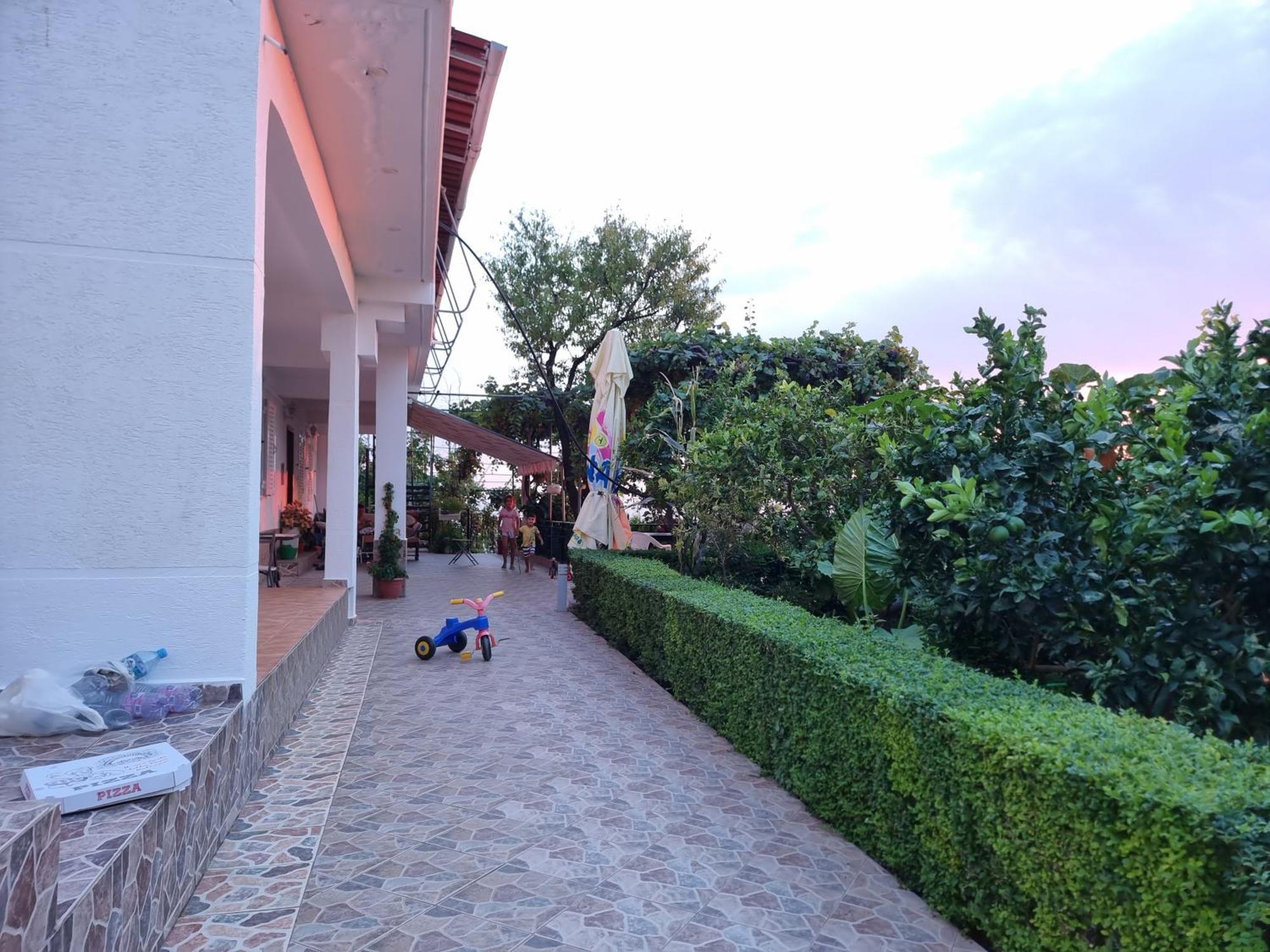 Hotel Lida'S House Lukovë Esterno foto