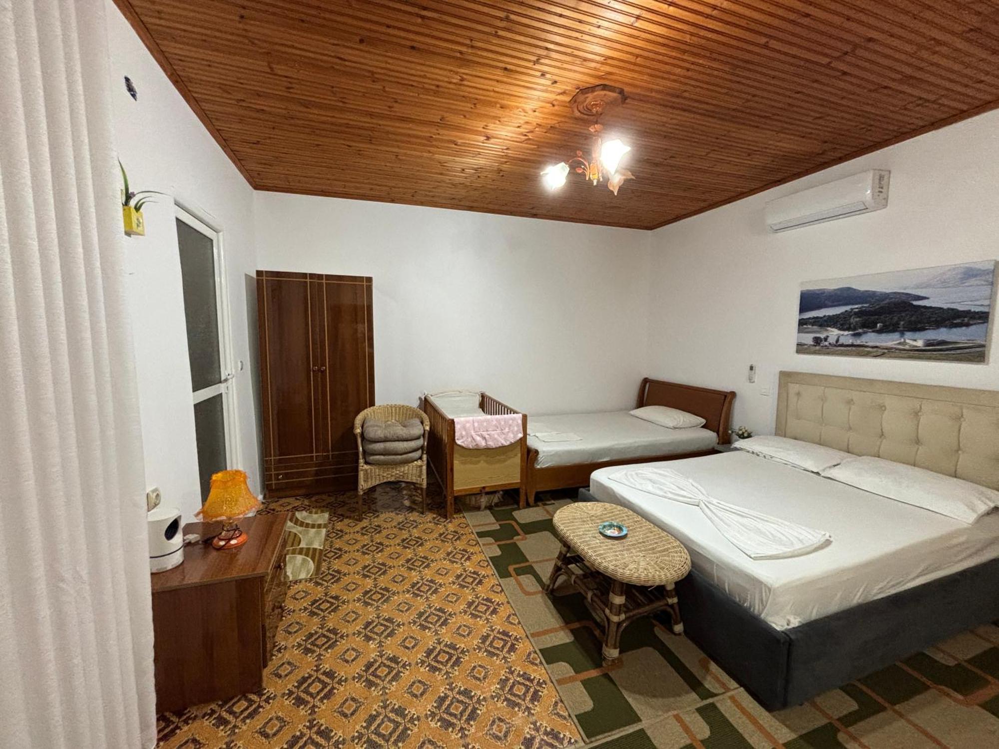 Hotel Lida'S House Lukovë Esterno foto